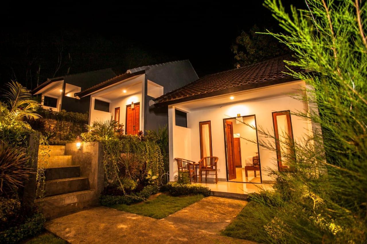 Singgahan Bungalow By Ecommerceloka Toyapakeh Ngoại thất bức ảnh